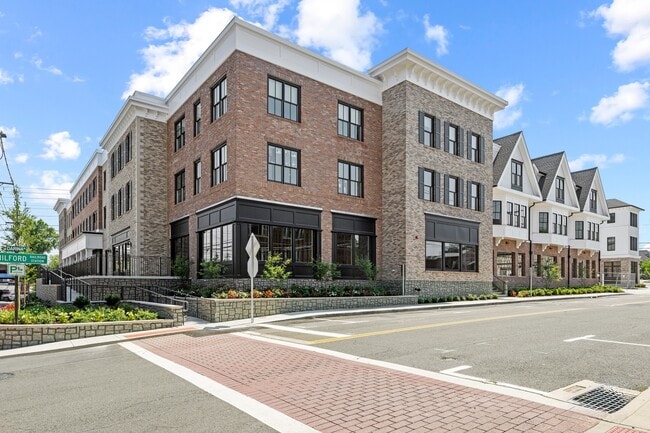 Building Photo - Metro Star - Metro TOD Rental