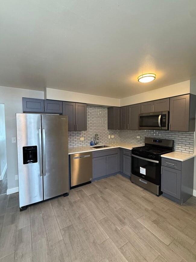 Photo - 14421 S Ravinia Ave