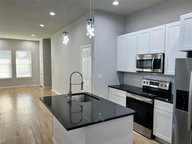 Photo - 319 W Page Ave