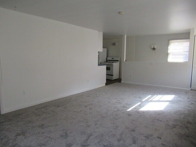 Photo - 255 Fairfield Woods Rd