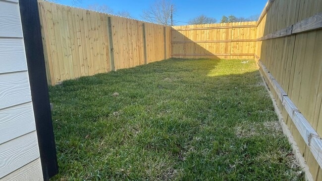Photo - ? Elegant 3-Bed Houston Home with Driveway ?
