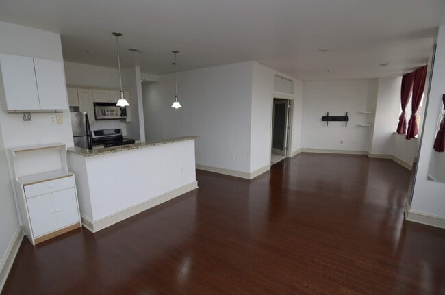 Photo - 201 N 8th St Unit 612