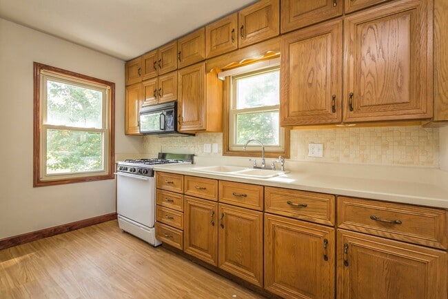 Photo - Cozy 2 Bedroom House