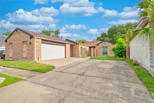 Building Photo - 7838 Vickijohn Dr Rental