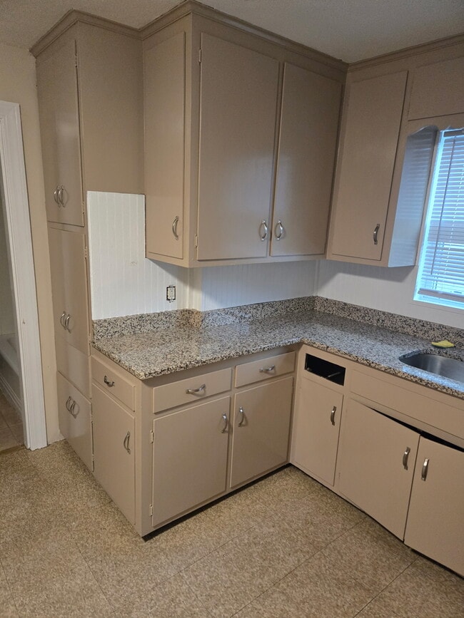 Photo - 160 Belmont St Apartamentos Unidad 1