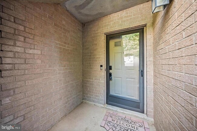 3895 Steppes Ct Unit 3895B