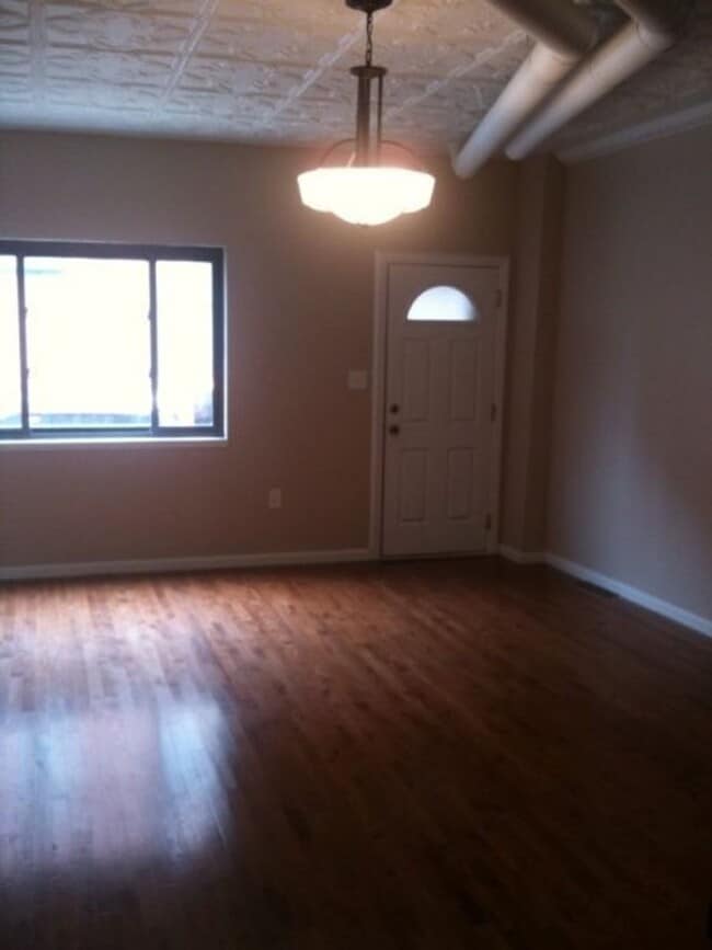 Photo - Huge stand alone house in South Side Flats