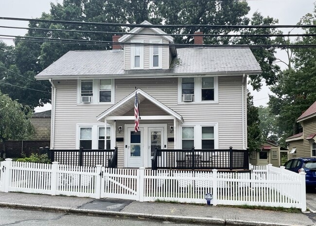 Building Photo - 45 Billings St