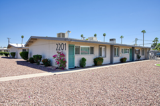 Aspire Camelback - Aspire Camelback Apartments