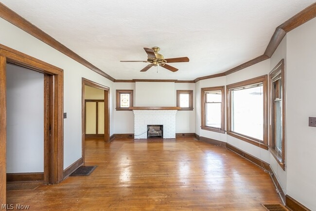 Photo - 1252 Summit Ave