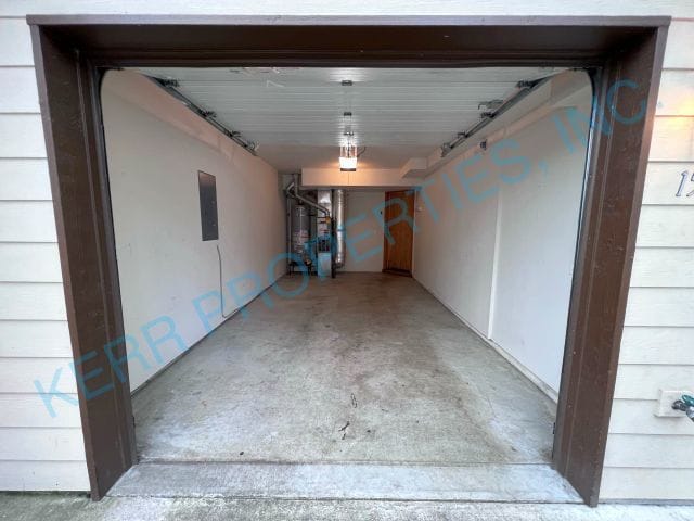 Photo - 1594 NE Cleveland Ave