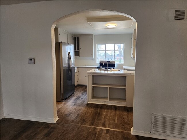 Photo - 415 W Poplar St Unit A