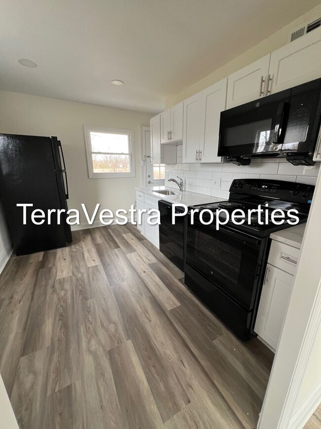 Photo - 3 Bed Single Family in Upper Deerfield!