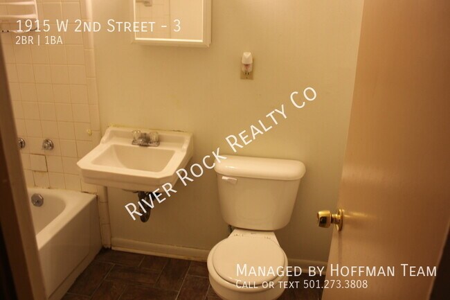 Photo - 1915 W 2nd St Unidad 3