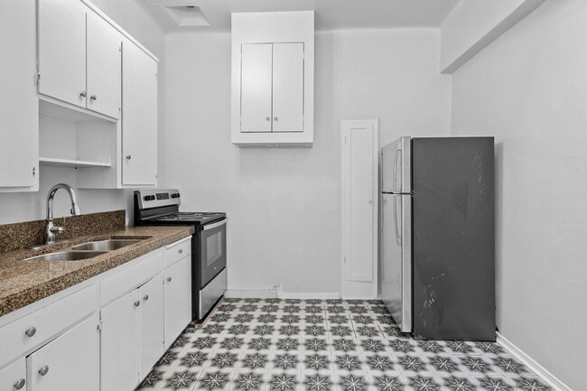 Building Photo - Lovely Hillcrest One bedroom apartment Unit 3843-4