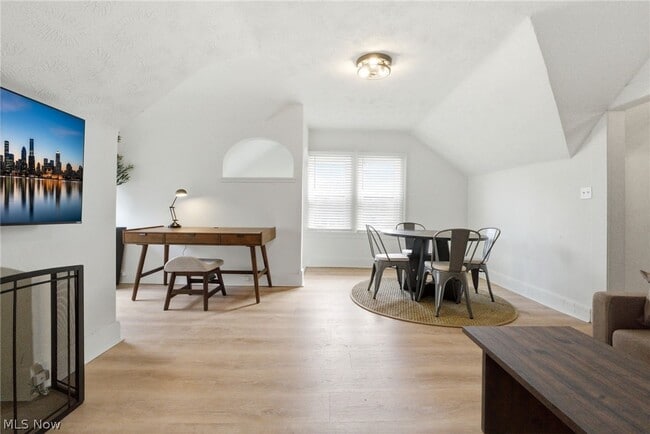 Photo - 3326 E Overlook Rd Unit 3