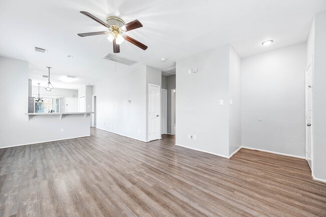 Photo - 1561 Nichole Woods Dr