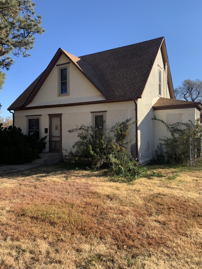 Building Photo - 1502 5th St