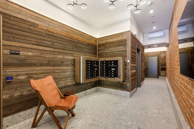 Photo - 1257 N Ashland Ave Unit 202