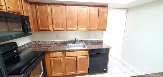 Photo - 519 SW 1st Ct