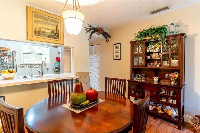 Building Photo - 15805 W Waterside Cir Unit 201