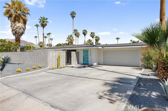 Building Photo - 73534 Silver Moon Trail Rental