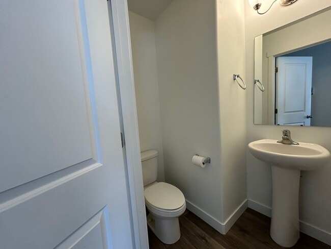 Photo - 3 Bedroom 2.5 Bathroom Townhouse in Eagle Mountain!