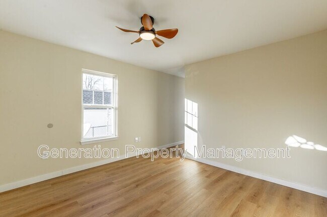 Photo - 2205 E 12th St Unidad A