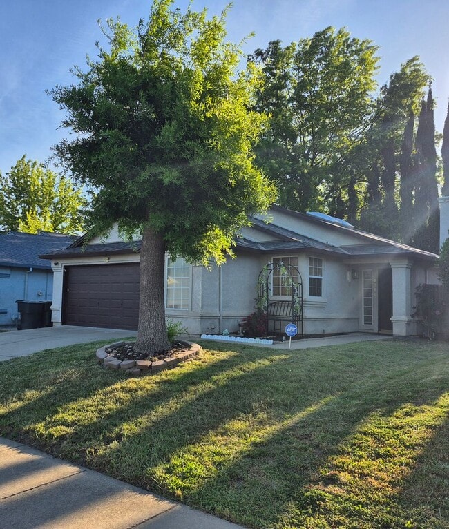 Photo - Great 3 Bedroom 2 Bath in Antelope