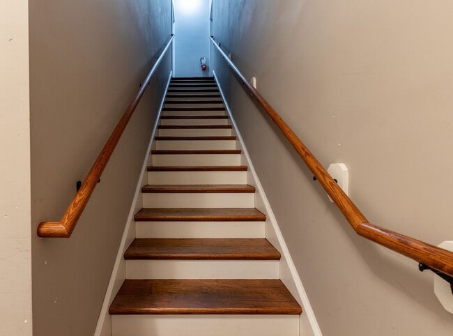 Photo - 204 N Columbus St Unit Apt C