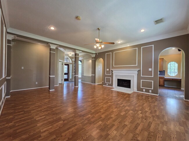 Photo - 6903 Springcrest Ct