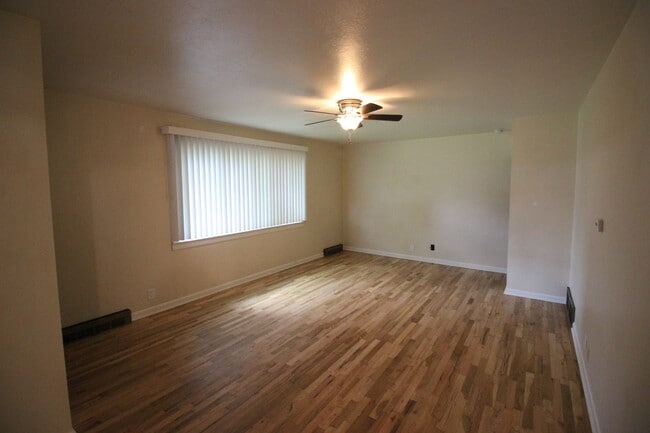 Photo - 3 Bedroom House in Laporte
