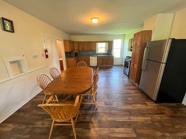 Photo - 986 S East St