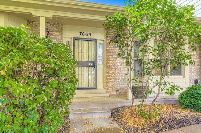 Photo - 7663 S Cove Cir