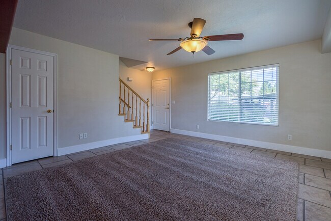 1735 W 540 N