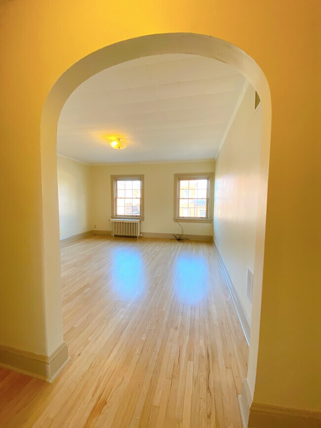 Photo - 118 N George St Unit 3