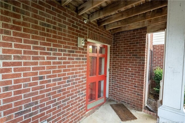 Photo - 352 Bubble Creek Ct