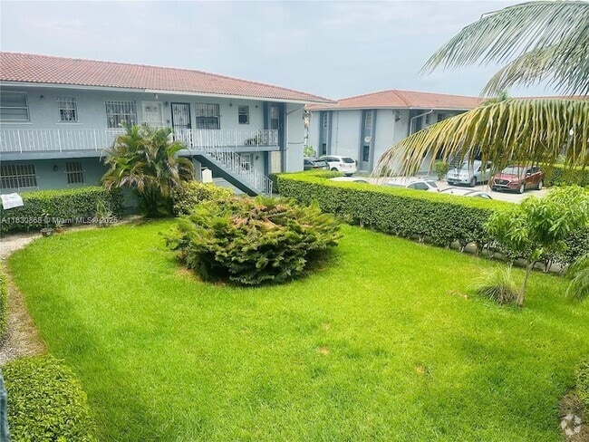Building Photo - 4050 NW 135th St Unit 2-09 Rental