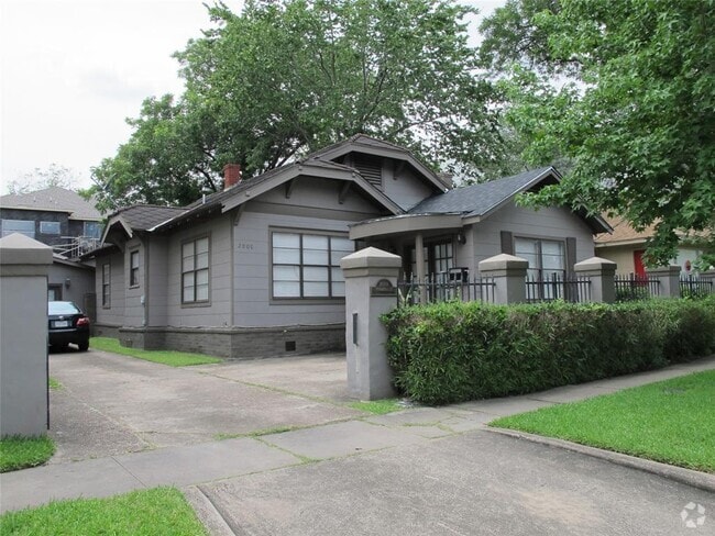 Building Photo - 2008 Woodhead St Rental