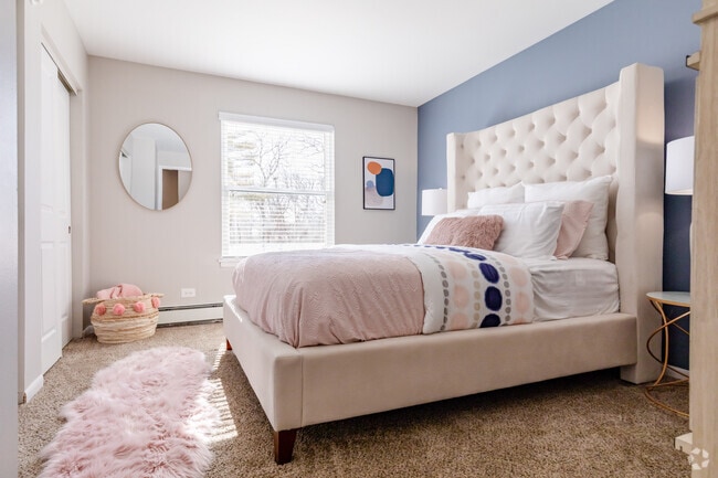 1BR, 1BA - Bedroom