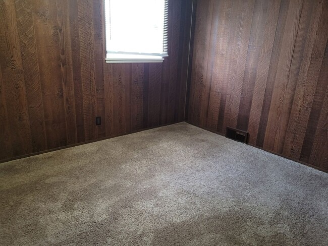 Photo - 920 43rd Ave