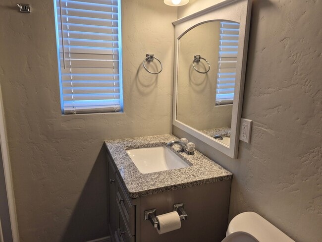 Photo - 1704 Corte Alegre