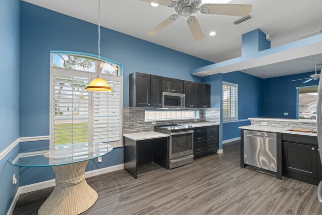 Photo - 582 Montevina Dr