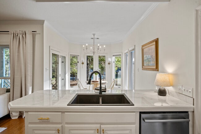 Photo - 27 Classic Woods Dr