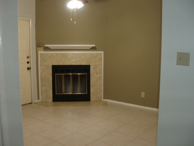 Photo - 921 Marine Dr Unidad Marina Pointe 219 Rental