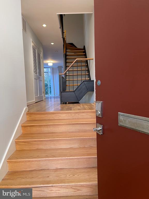 Photo - 457 N St SW