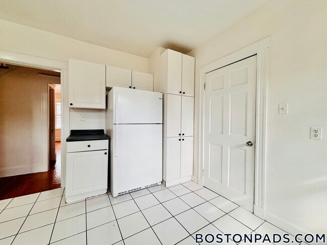 14 Hammondswood Rd Unit 2