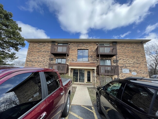 Building Photo - 535 Brookside Dr Rental