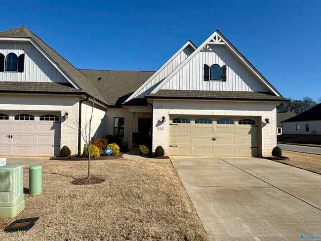 Photo - 414 Raleigh Elm Dr