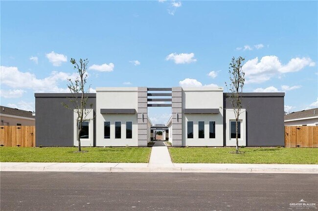 Building Photo - 20 E Walnut Ave Unit 1